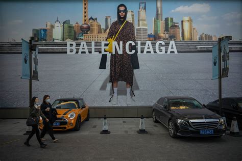 what happened to Balenciaga